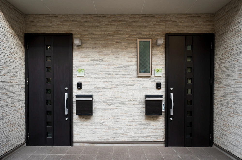 Bagaimana Cara Merawat Pintu Aluminium Spandrel?